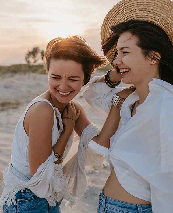https://www.janakollarova.com/wp-content/uploads/2020/10/home_02_portrait_04.jpg